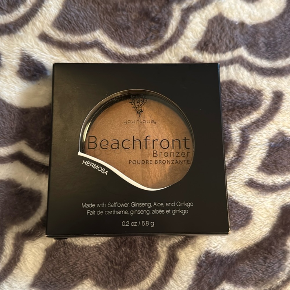 Younique Brand Beachfront Bronzer